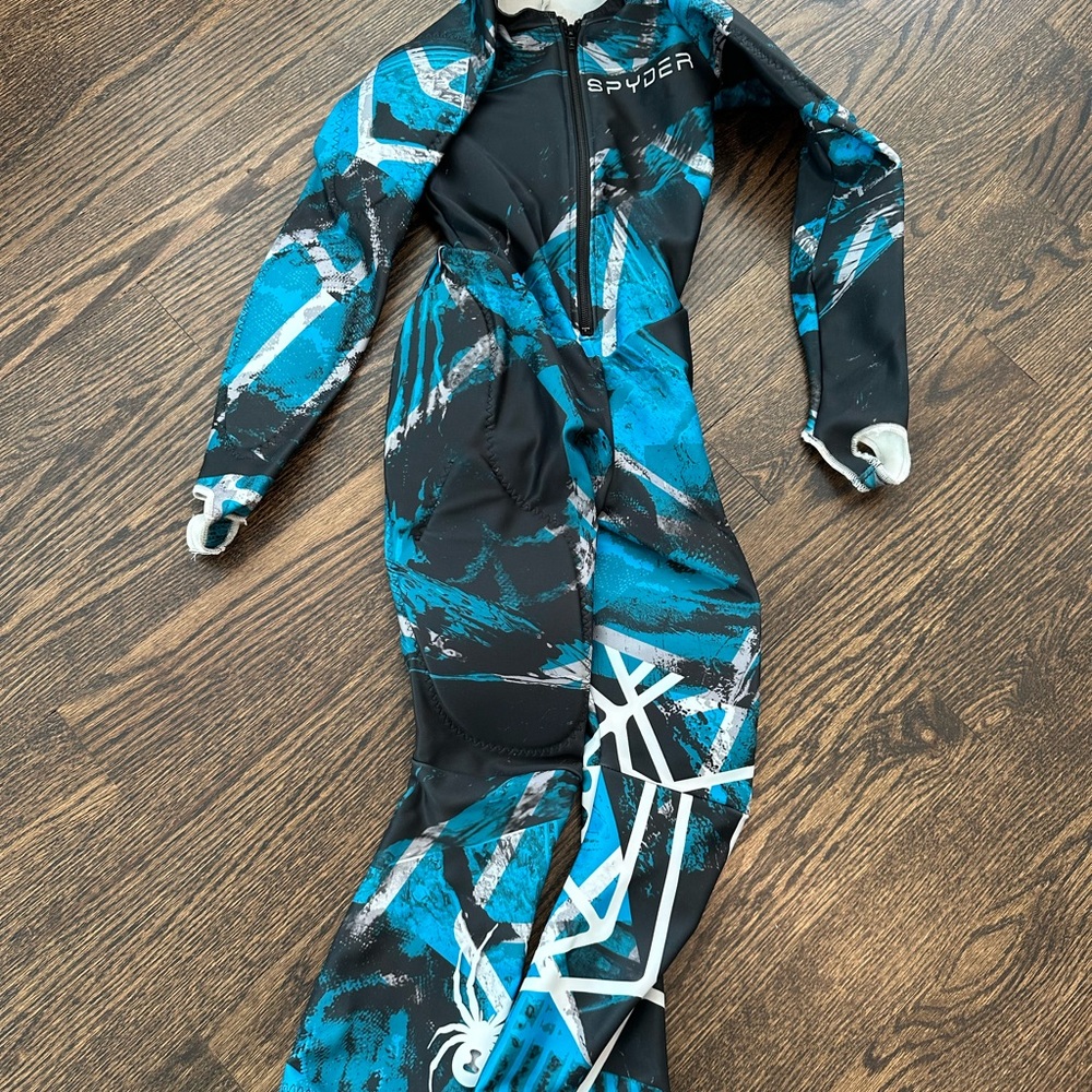 Spyder youth race suit 6/8